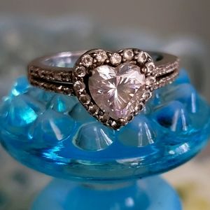CZ sterling silver heart shaped ring 6 3/4